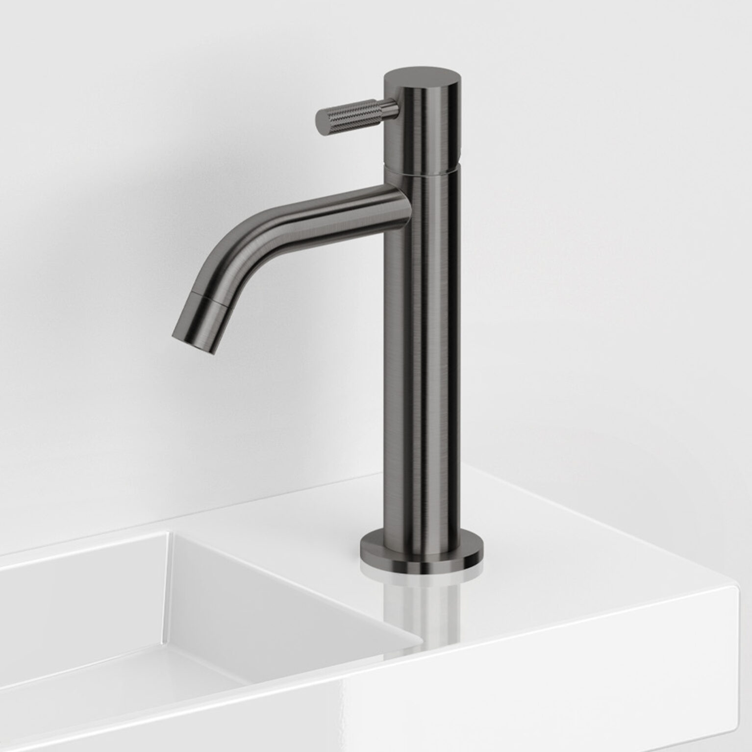 fontein-toilet-badkamer-luxe-sanitair-Xo-clou-CL061401384-gunmetal-pvd-geborsteld-staande-kraan-koudwaterkraan